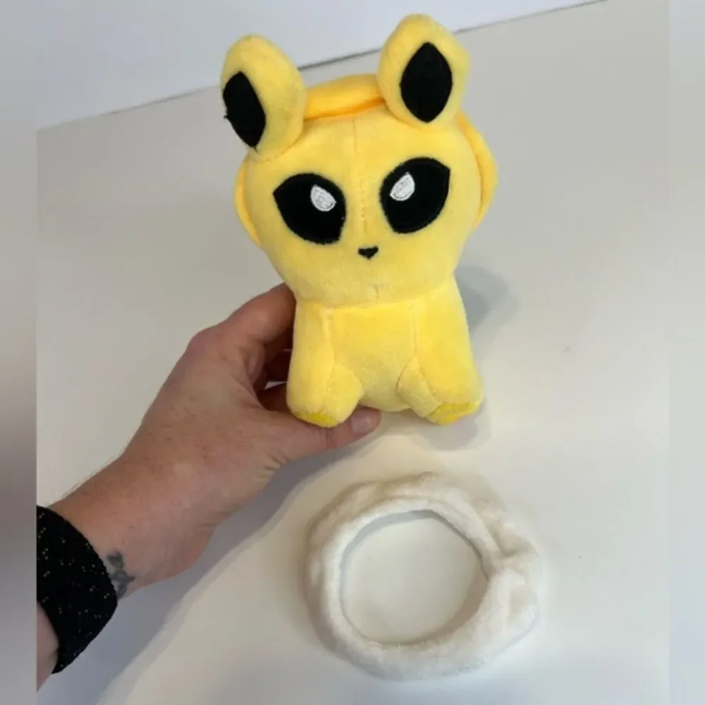 Pokemon Center Nintendo Game Freak Jolteon Eevee Chibi Soft Stuffed Plush No Tag